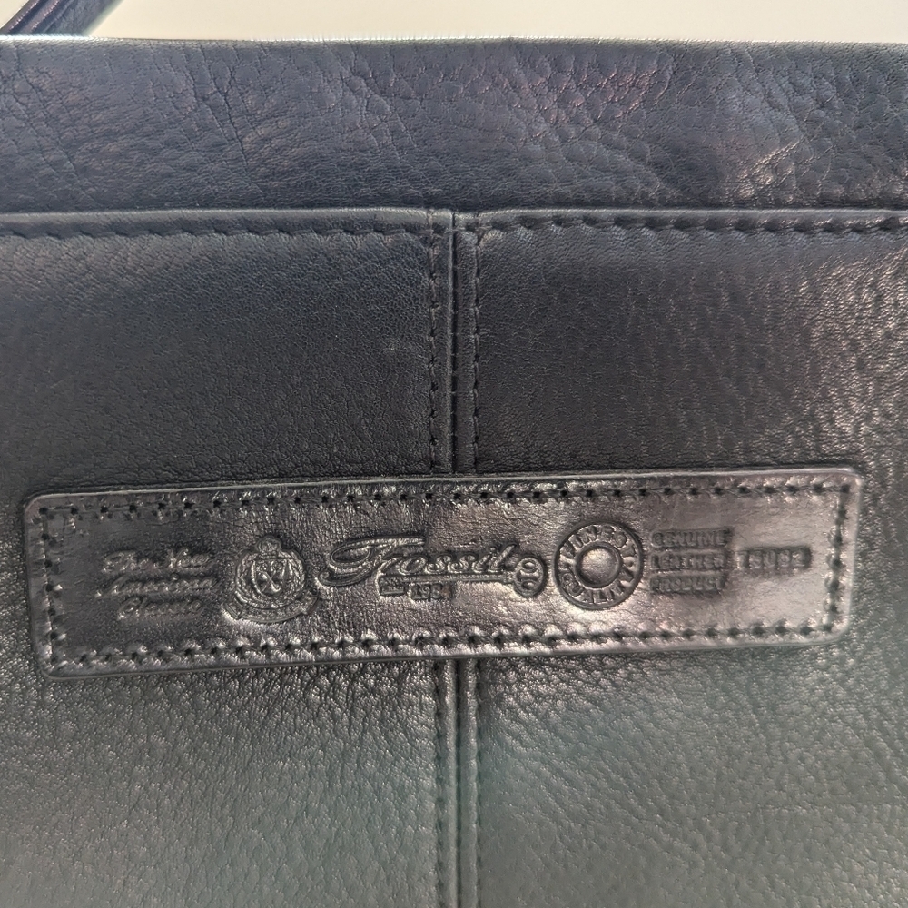 Vintage FOSSIL 1954 Black Leather Shoulder Bag 70582 - Picture 2 of 6